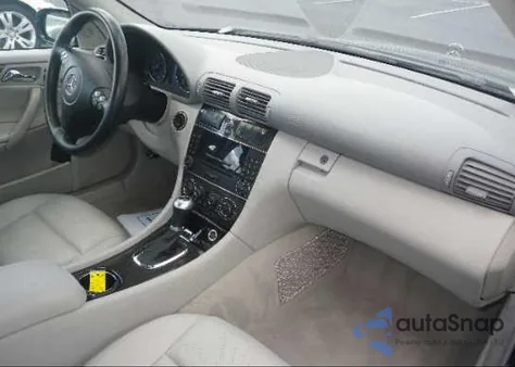 2007 Mercedes-Benz C230 from USA, damaged, VIN WDBRF52H47F926655